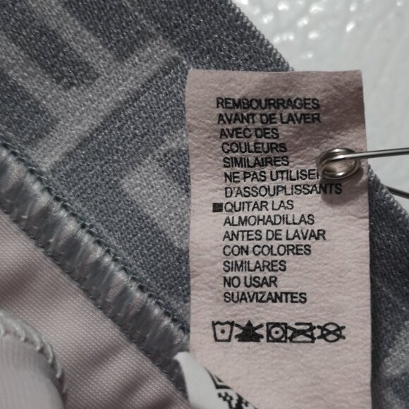 Under Armour Compression Ladies Size 2X Lilac w/ Grey Band Sports Bra - Picture 5 of 7